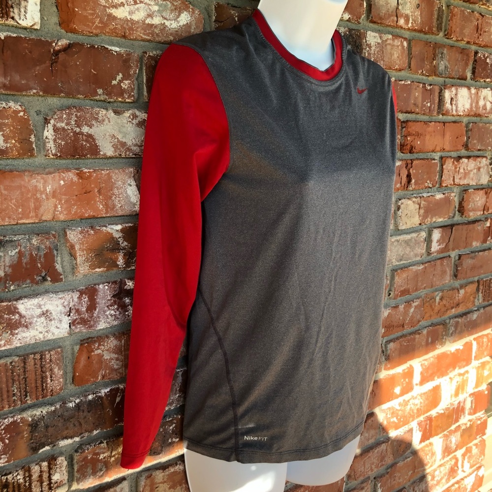 Nike Pro fitted baseball tee size Medium